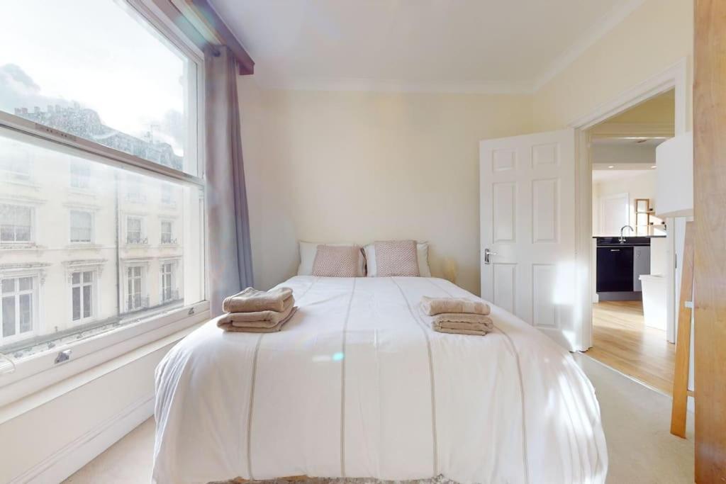 Charming And Bright Flat In Paddington! * Londen